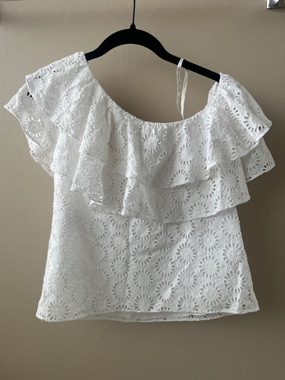 Lilly Pulitzer Trixie White One-Shoulder Eyelet Ruffle Top - Size XXS - Picture 4 of 9